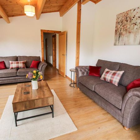The Log Cabin Tenbury Exterior photo